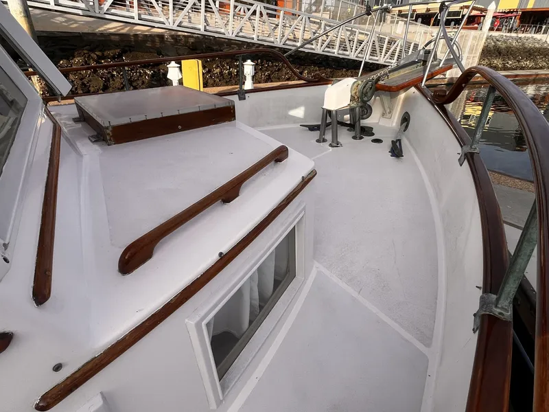 Slide: The Image of Grand Banks 36 1979 - 6035869