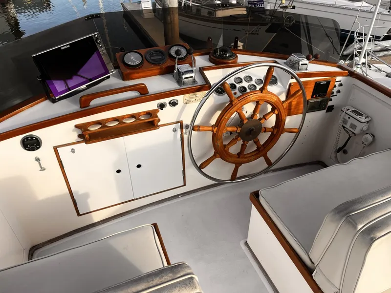 Slide: The Image of Grand Banks 36 1979 - 6035876