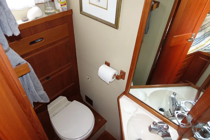 Slide: The Image of Grand Banks 36 1979 - 6035911