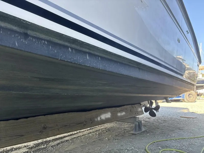 Slide: The Image of Sea Ray 380 Sundancer 1999 - 5859064