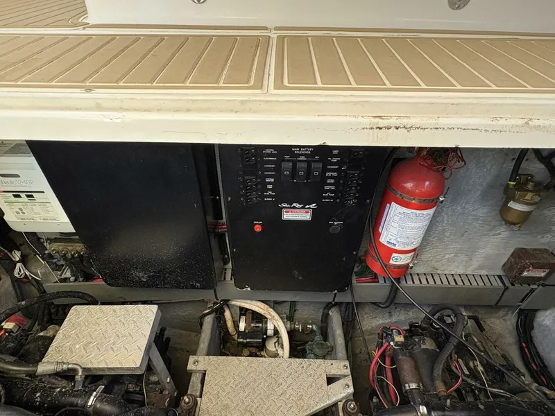 Slide: The Image of Sea Ray 380 Sundancer 1999 - 5859066