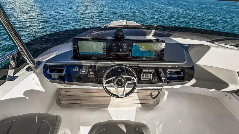 Slide: The Image of Princess S65 Sportbridge 2026 - 5928484