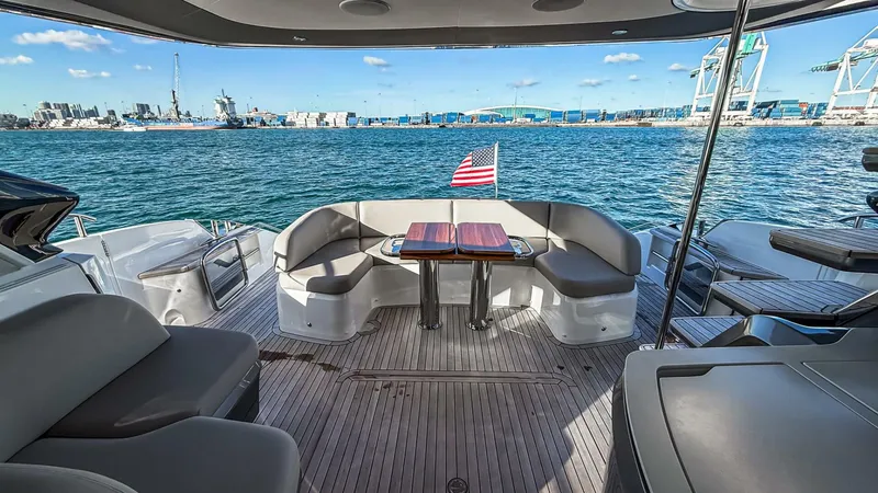 Slide: The Image of Princess S65 Sportbridge 2026 - 5928466