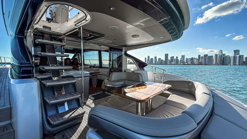 Slide: The Image of Princess S65 Sportbridge 2026 - 5928472