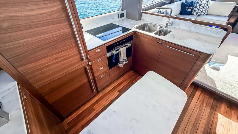 Slide: The Image of Princess S65 Sportbridge 2026 - 5928437