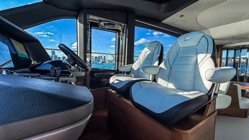 Slide: The Image of Princess S65 Sportbridge 2026 - 5928453