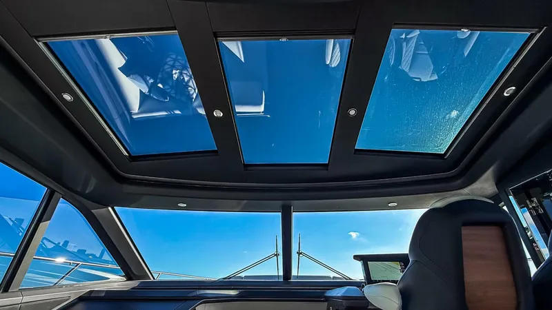 Slide: The Image of Princess S65 Sportbridge 2026 - 5928457