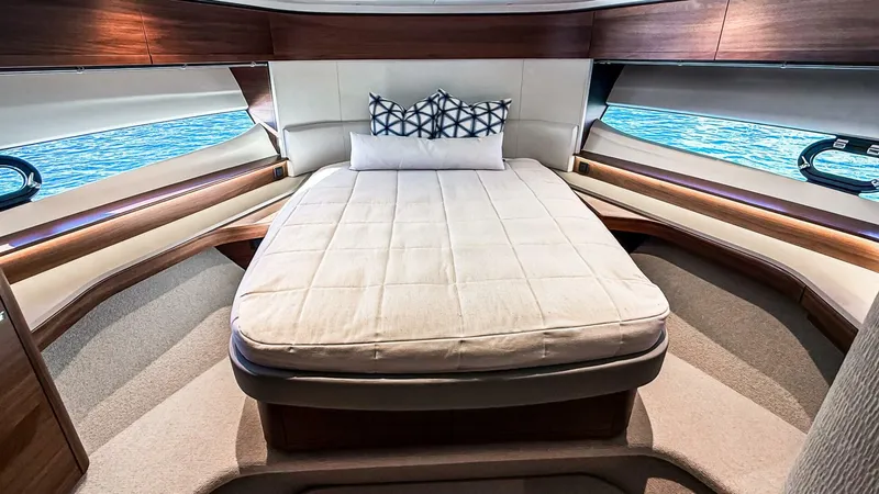 Slide: The Image of Princess S65 Sportbridge 2026 - 5928420