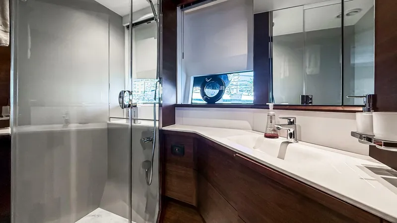 Slide: The Image of Princess S65 Sportbridge 2026 - 5928415