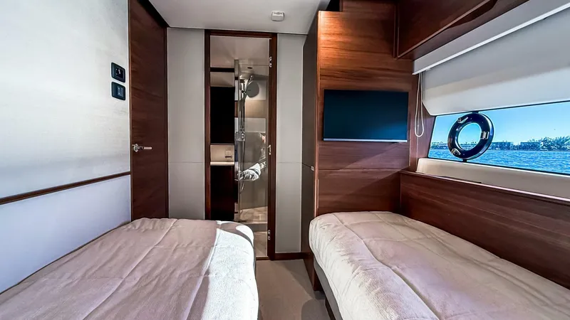 Slide: The Image of Princess S65 Sportbridge 2026 - 5928424