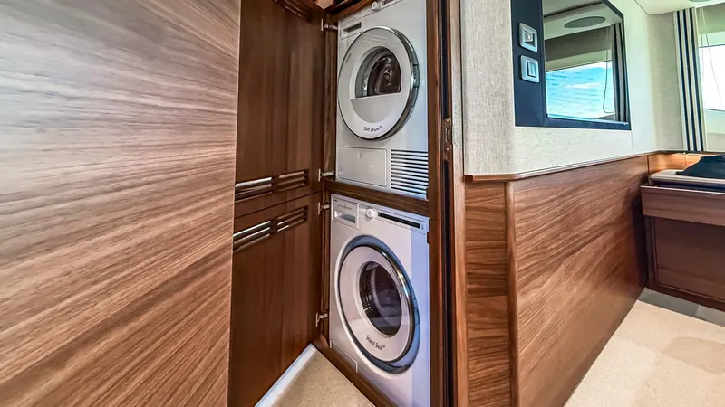 Slide: The Image of Princess S65 Sportbridge 2026 - 5928434