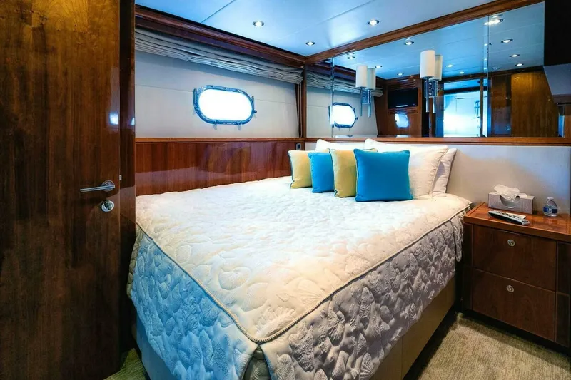 Slide: The Image of Hargrave Custom Raised Pilothouse 2010 - 5859400