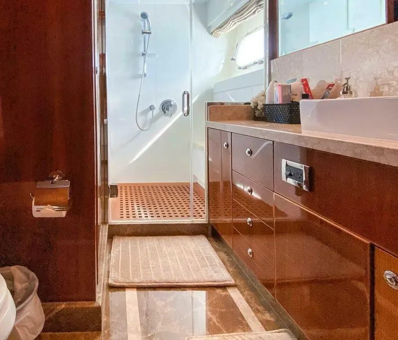 Slide: The Image of Hargrave Custom Raised Pilothouse 2010 - 5859401