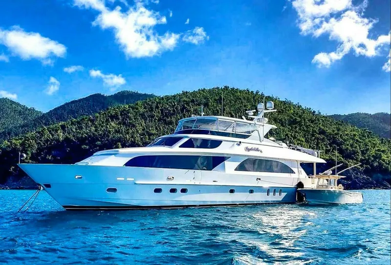 Slide: The Image of Hargrave Custom Raised Pilothouse 2010 - 5859404