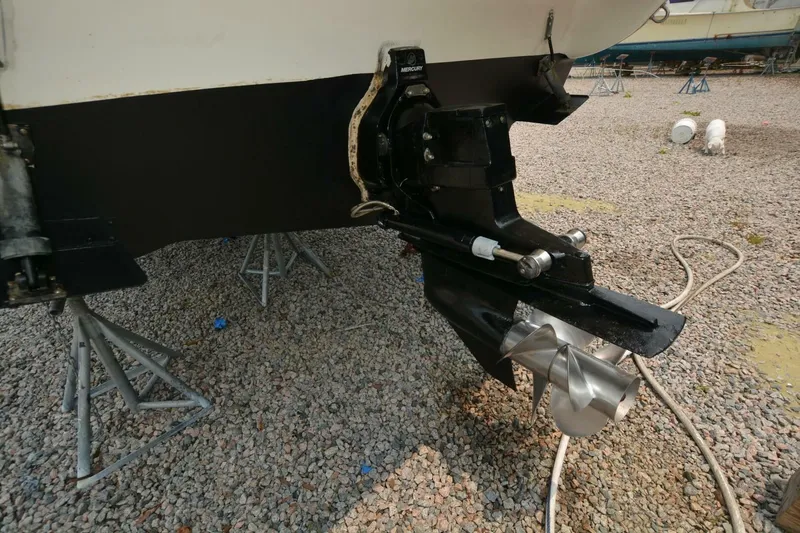 Slide: The Image of Rinker Fiesta Vee 270 1999 - 5859419