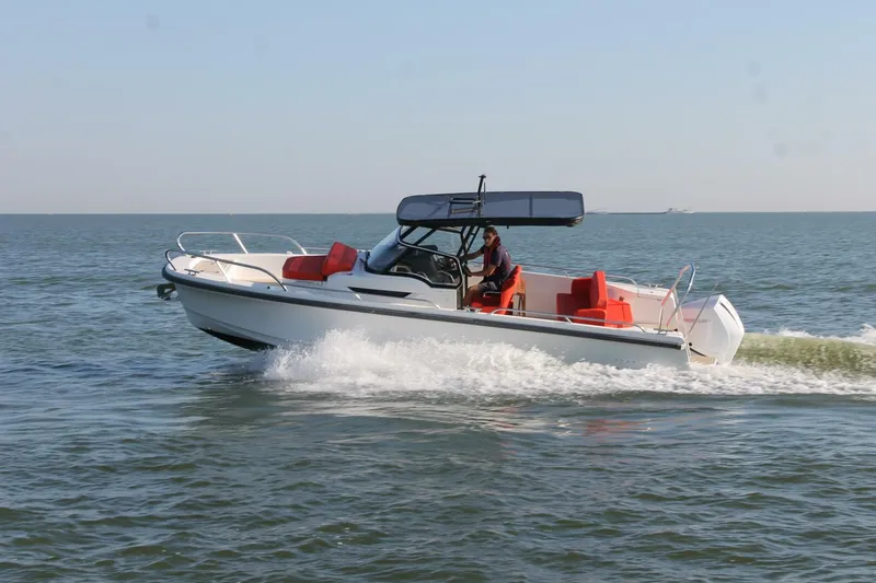 The Image of Nimbus T8 - Port Profile 2022 26' Nimbus T8 - 5859804