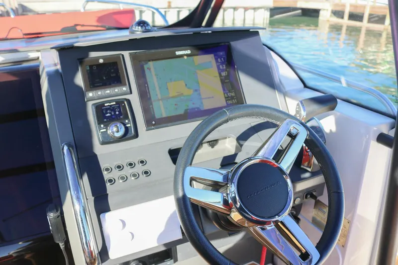 Slide: The Image of Nimbus T8 - Helm Station 2022 26' Nimbus T8 - 5900192