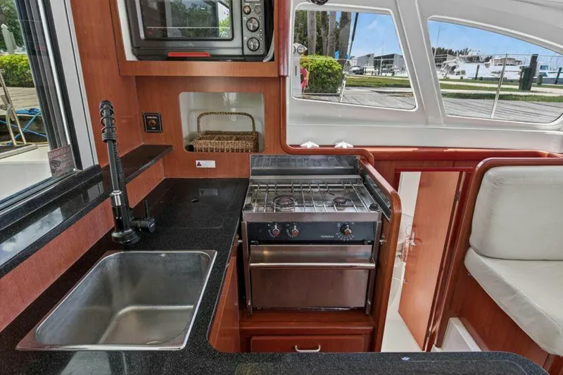 Slide: The Image of Leopard 38 2011 - 5860060