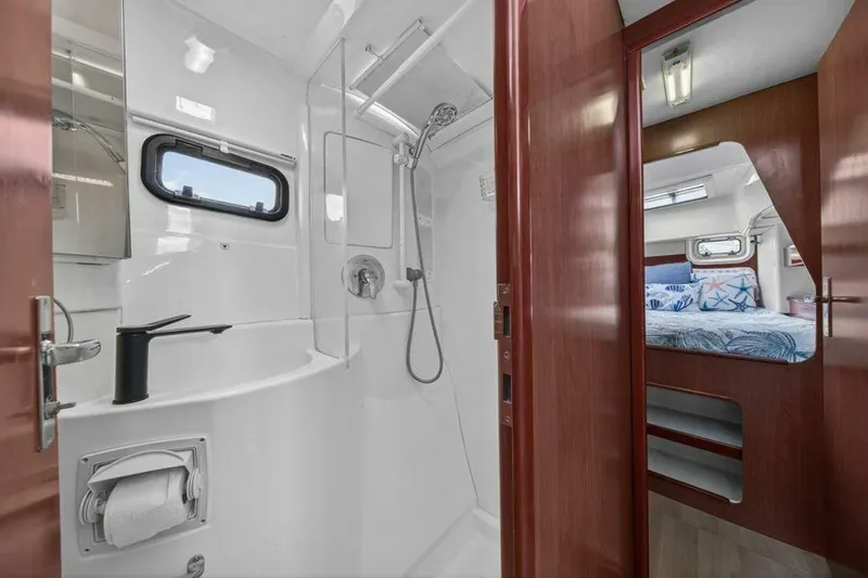 Slide: The Image of Leopard 38 2011 - 5860066