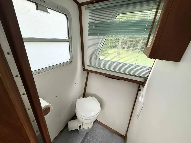 Slide: The Image of Coastal CC25V22 1998 - 5860171