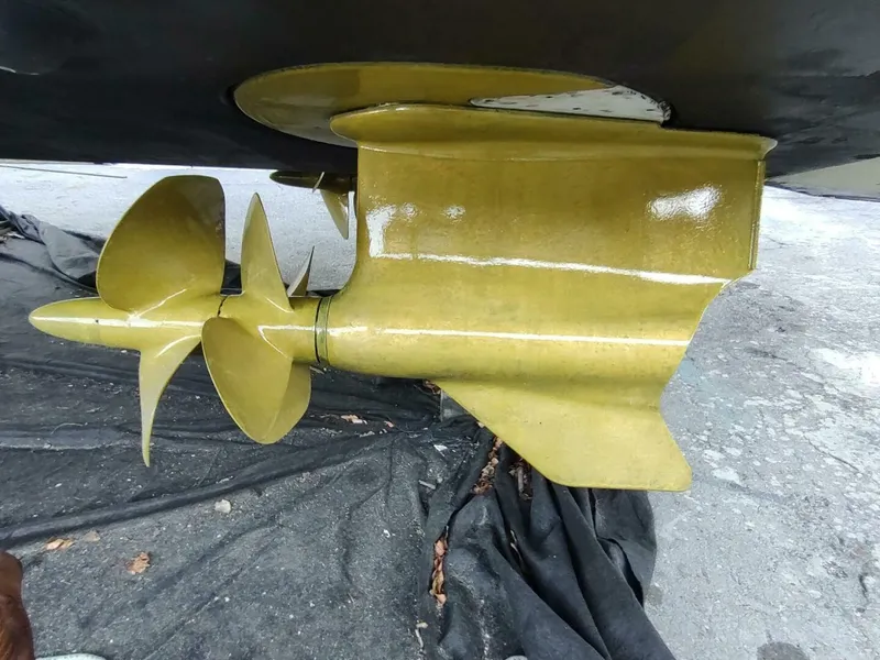 Slide: The Image of Regal 42 Fly 2021 - 5860228