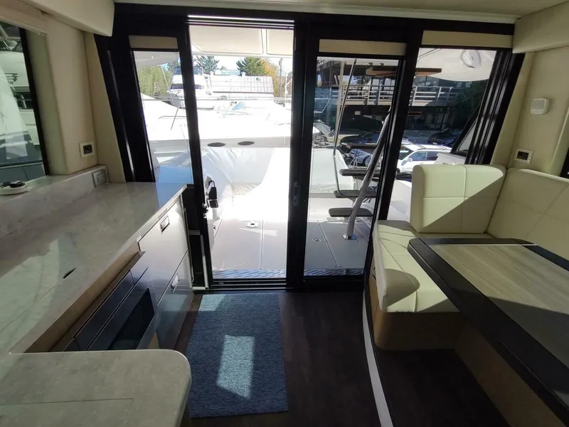 Slide: The Image of Regal 42 Fly 2021 - 5860264