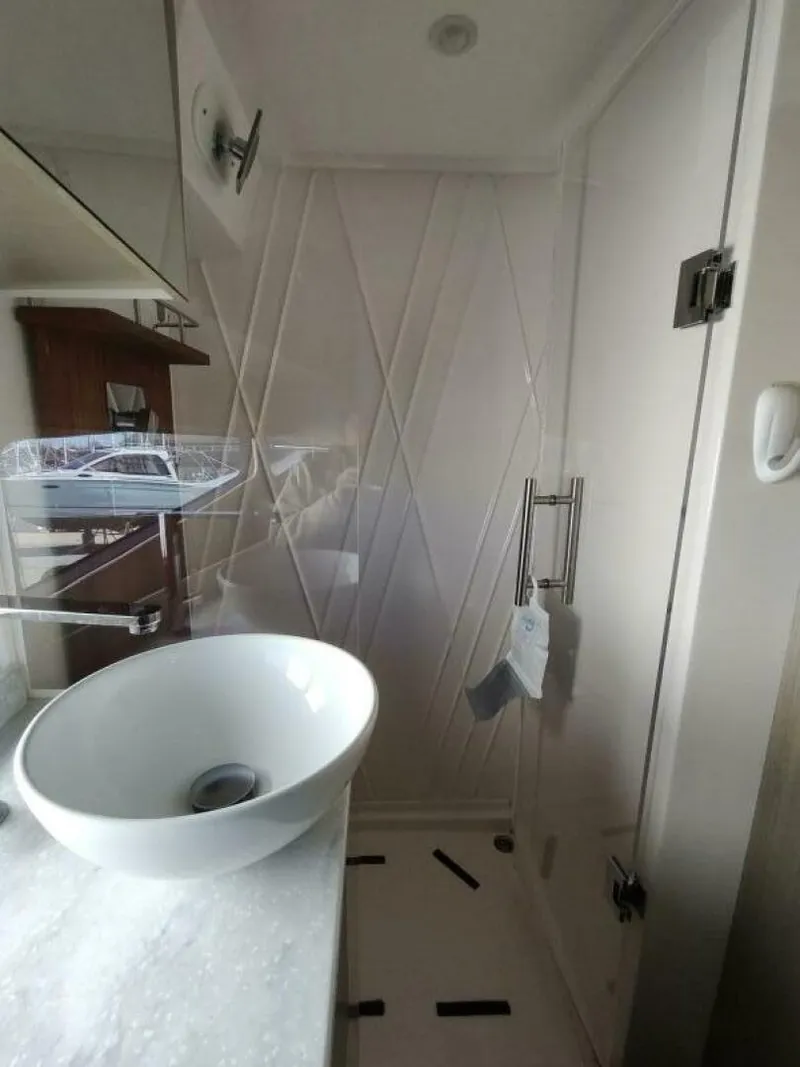 Slide: The Image of Regal 42 Fly 2021 - 5860274