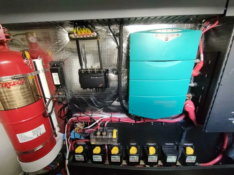 Slide: The Image of Regal 42 Fly 2021 - 5860298