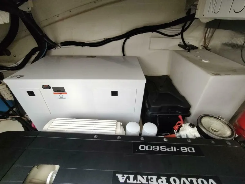 Slide: The Image of Regal 42 Fly 2021 - 5860308