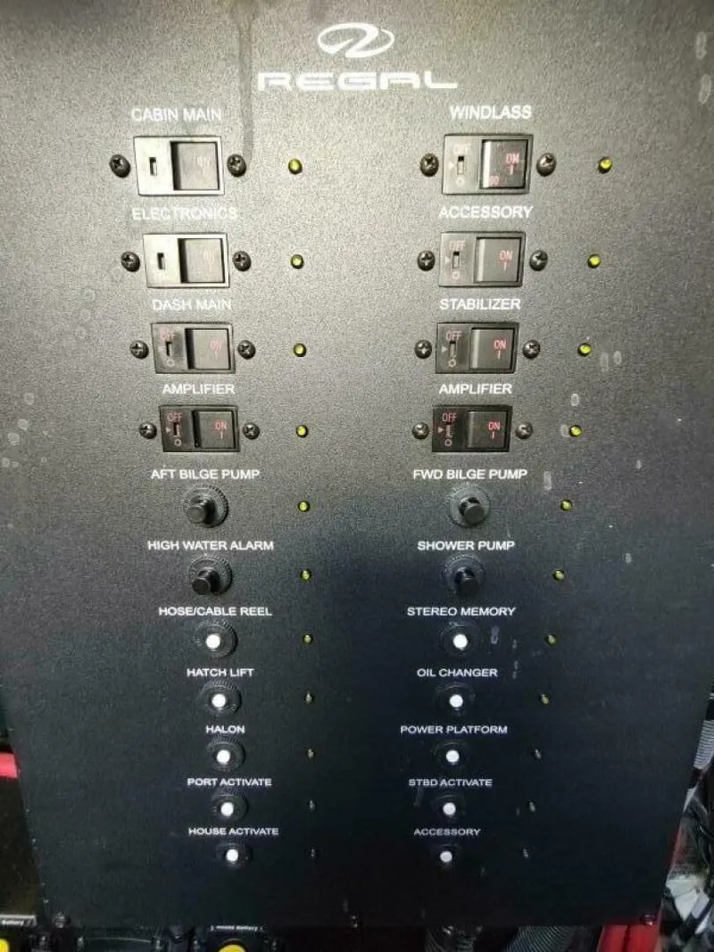 Slide: The Image of Regal 42 Fly 2021 - 5860309