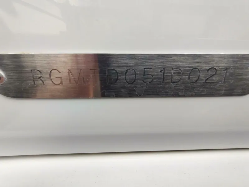 Slide: The Image of Regal 42 Fly 2021 - 5860310