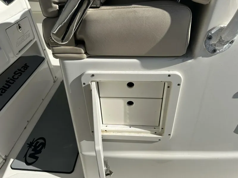 Slide: The Image of NauticStar XS 2017 - 5984409