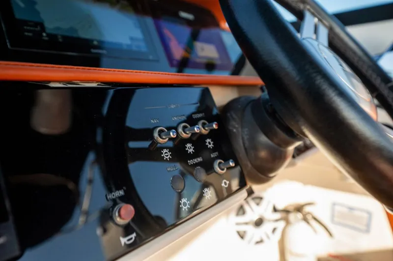 Slide: The Image of Sea Ray SDX 290 OB 2019 - 5861174