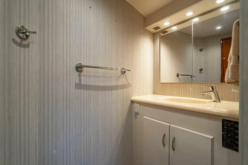 Slide: The Image of Viking 55 Convertible 1999 - 5861390