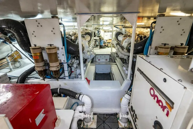 Slide: The Image of Viking 55 Convertible 1999 - 5861402