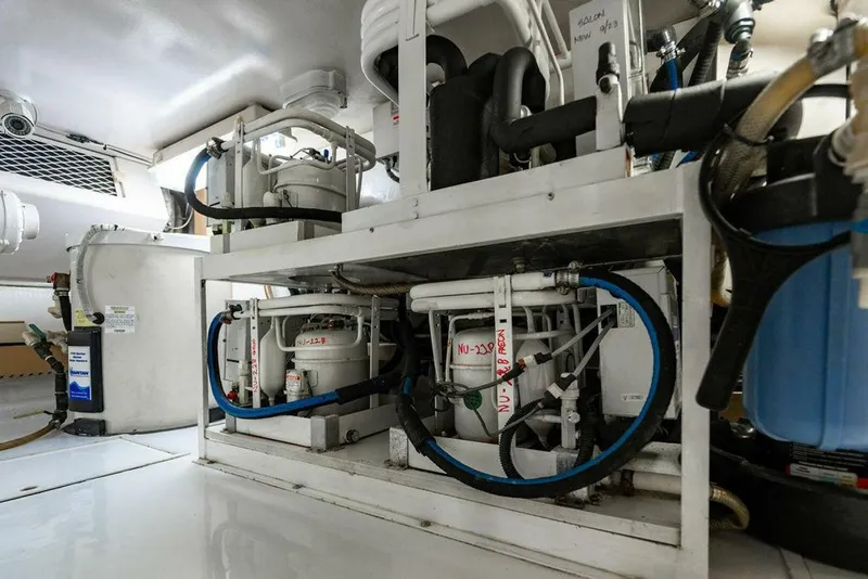 Slide: The Image of Viking 55 Convertible 1999 - 5861411