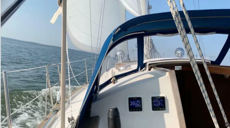 Slide: The Image of Dickerson Tri-Cabin 1986 - 5861595