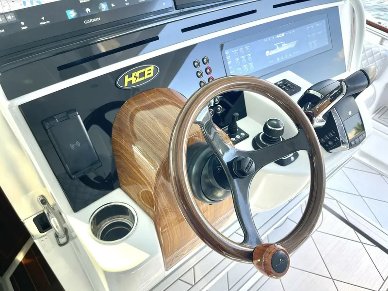 Slide: The Image of HCB 48 Campeon 2024 - 5870358