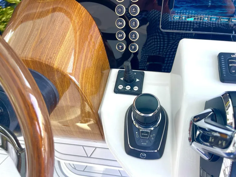 Slide: The Image of HCB 48 Campeon 2024 - 5870361