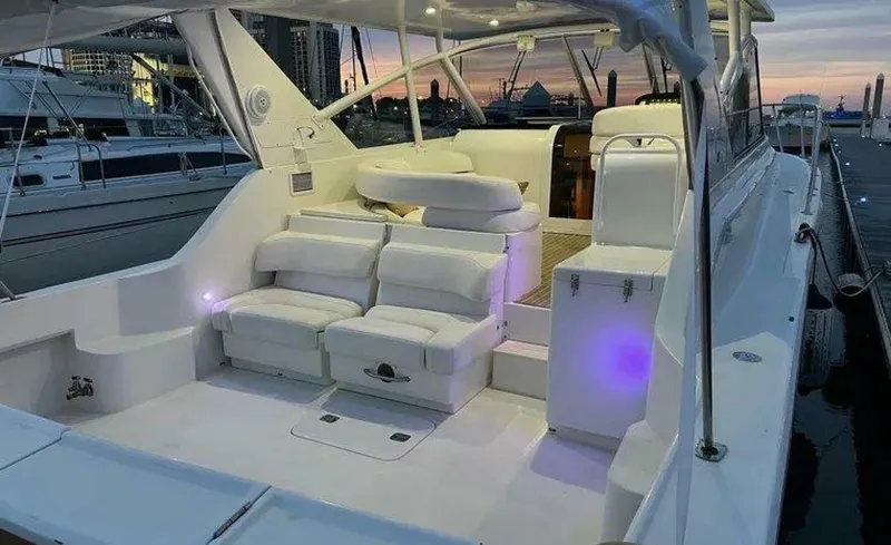 Slide: The Image of Hatteras 39 Sport Express 1996 - 5864254