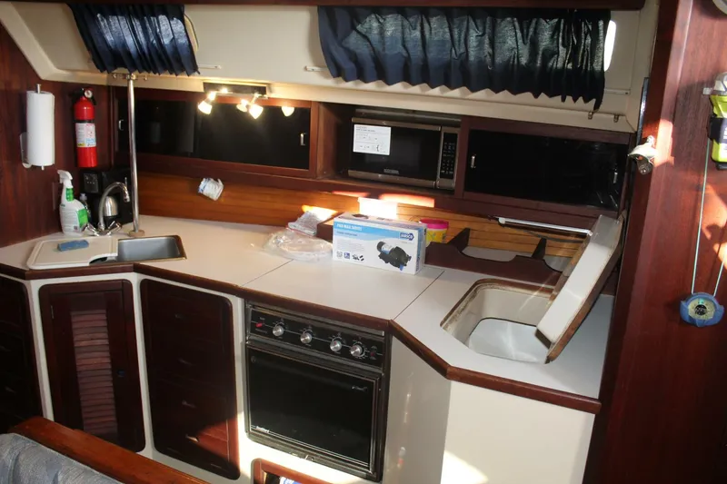 Slide: The Image of Catalina 42 1990 - 5861999