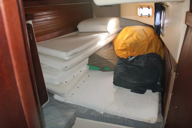 Slide: The Image of Catalina 42 1990 - 5862010