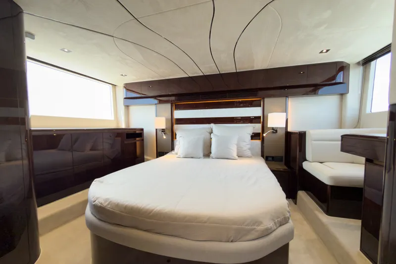 Slide: The Image of Galeon 500 FLY 2026 - 6768451