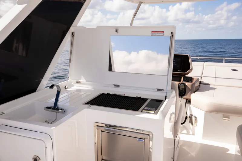 Slide: The Image of Galeon 500 FLY 2026 - 5878433