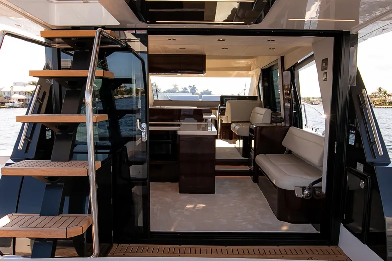 Slide: The Image of Galeon 500 FLY 2026 - 5881937