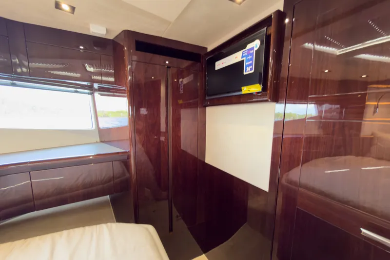 Slide: The Image of Galeon 500 FLY 2026 - 6768474