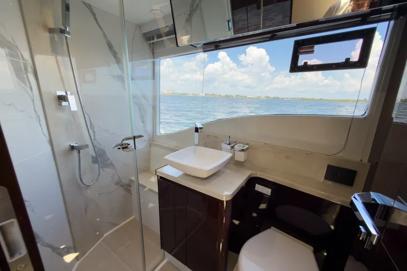 Slide: The Image of Galeon 500 FLY 2026 - 6768462