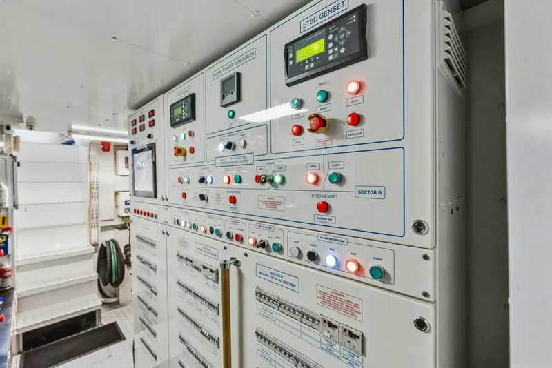 Slide: The Image of Custom CL120 2018 - 5862776