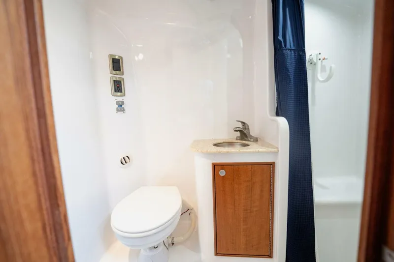 Slide: The Image of Winter Custom Yachts W-18 2015 - 5903944