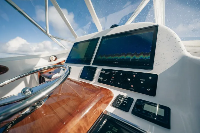 Slide: The Image of Winter Custom Yachts W-18 2015 - 5903977